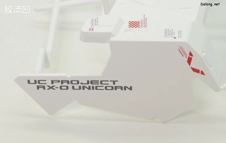 万代 大比例胸像系列 REAL EXPERIENCE MODEL RX-0 独角兽高达 自动变形版 - 图片
